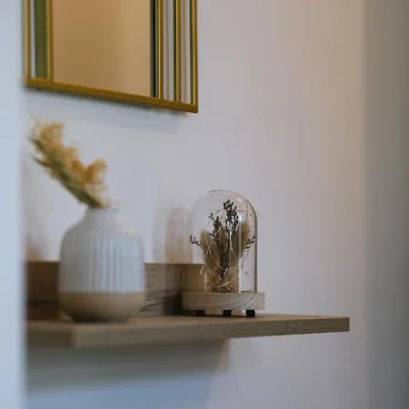 Superbe T2 Avec Vue Sur Cour - Centre Apartment