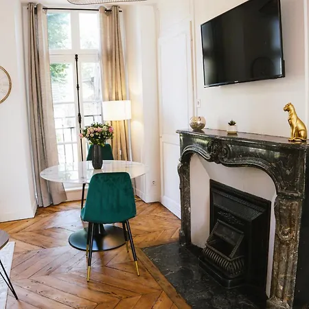 Superbe T2 Avec Vue Sur Cour - Centre Apartment *