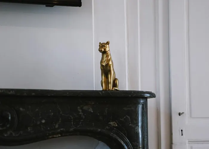 Superbe T2 Avec Vue Sur Cour - Centre *