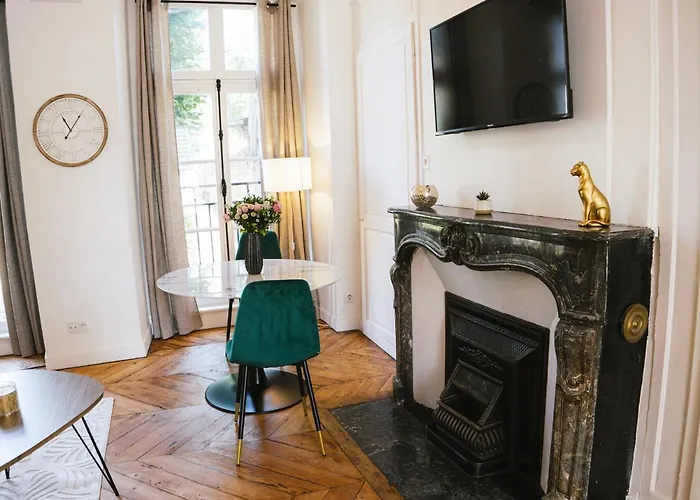 Superbe T2 Avec Vue Sur Cour - Centre Apartment *