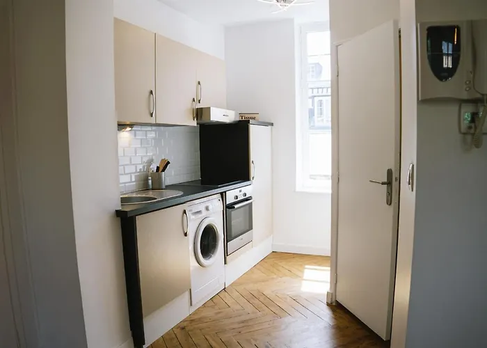 Apartment Superbe T2 Avec Vue Sur Cour - Centre *